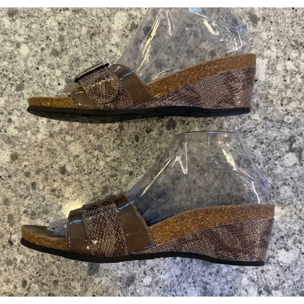 Vionic Orthaheel Ariana Brown Snakeskin Embossed Wedge Slide Sandals Buckle 10